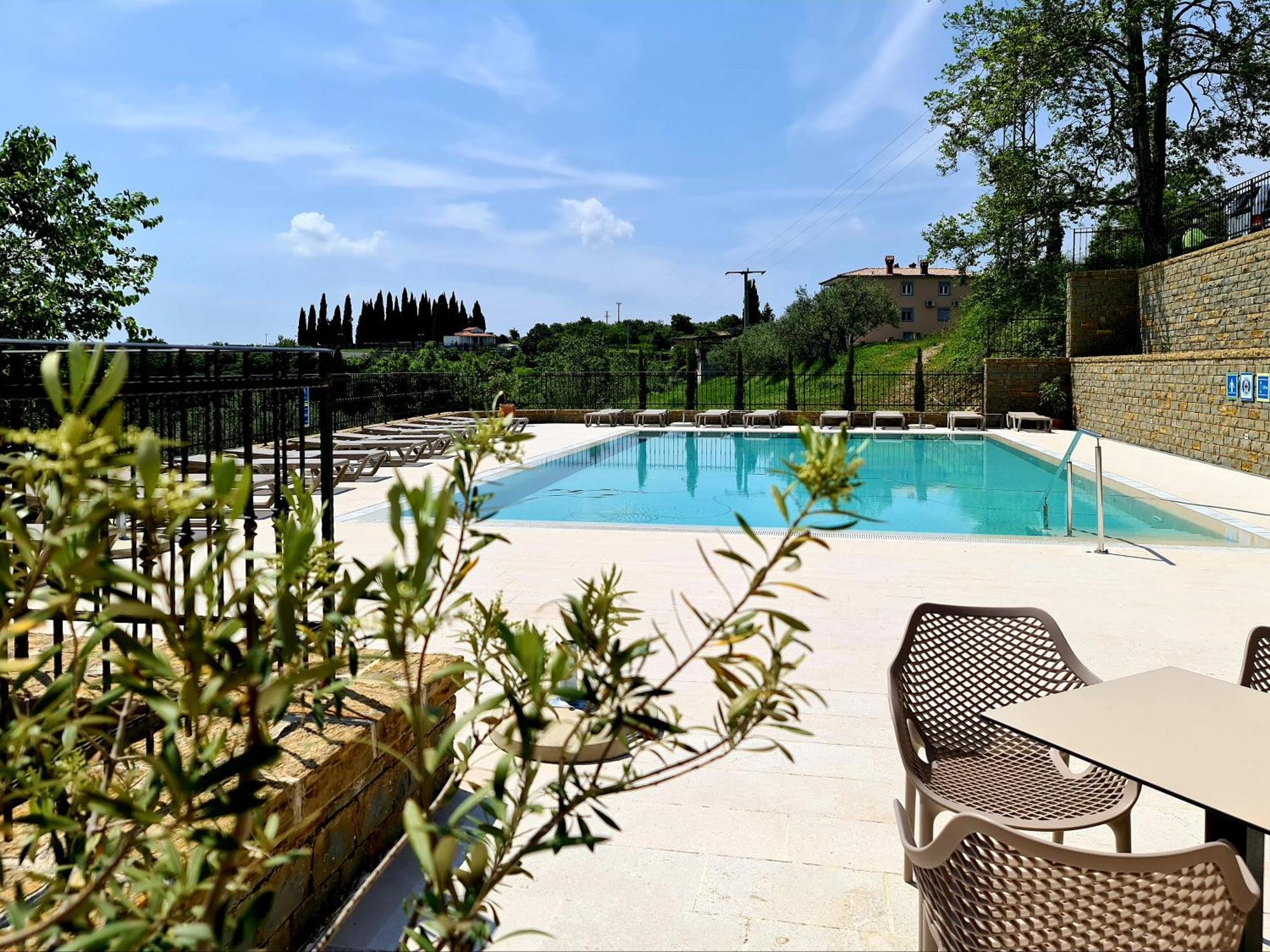 Hotel Stara Sola - Oleander Resort Korte Екстер'єр фото