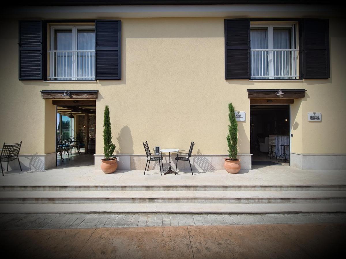 Hotel Stara Sola - Oleander Resort Korte Екстер'єр фото