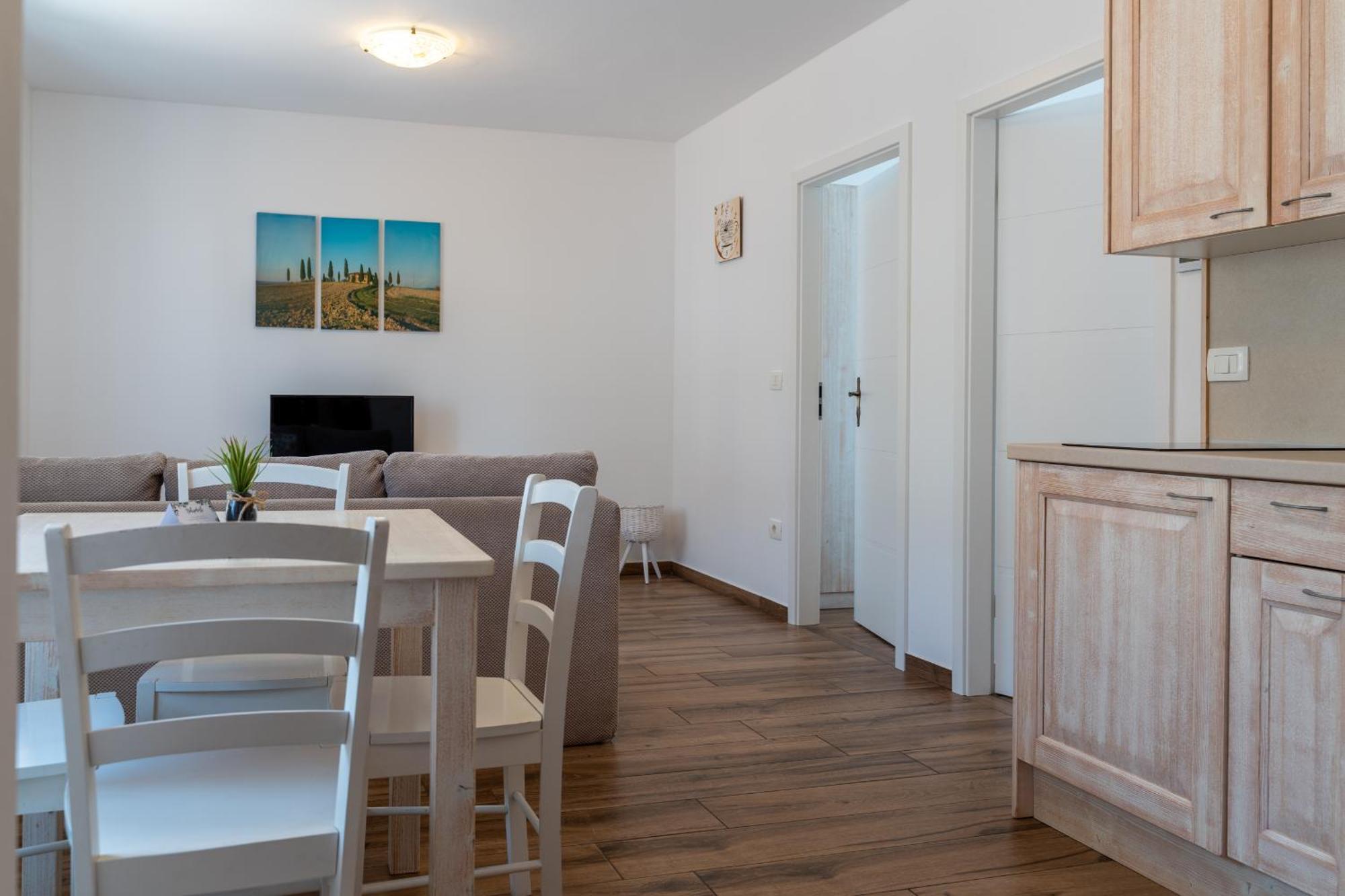 Hotel Stara Sola - Oleander Resort Korte Екстер'єр фото