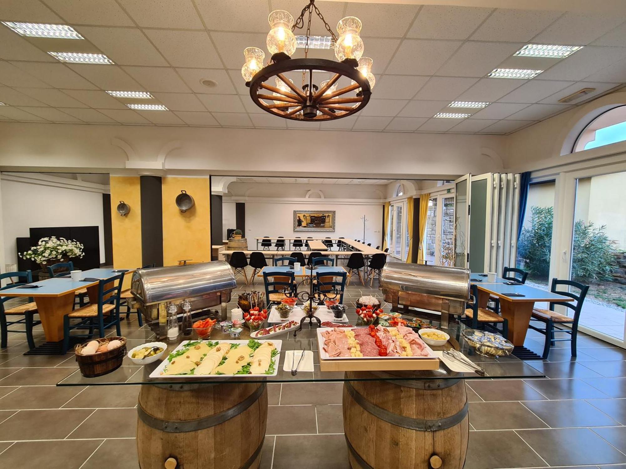 Hotel Stara Sola - Oleander Resort Korte Екстер'єр фото
